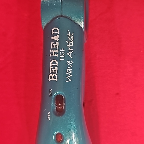 Bed Head Wave Artist hair tool Pre-owned- New Without Tag! - Picture 2 of 4